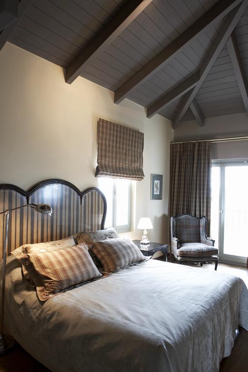 Aegli Arachova Hotel ภายนอก รูปภาพ