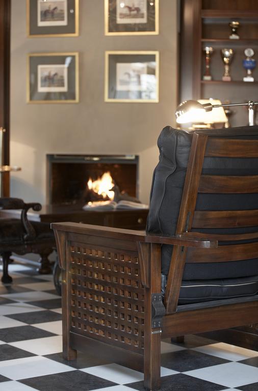 Aegli Arachova Hotel ภายนอก รูปภาพ