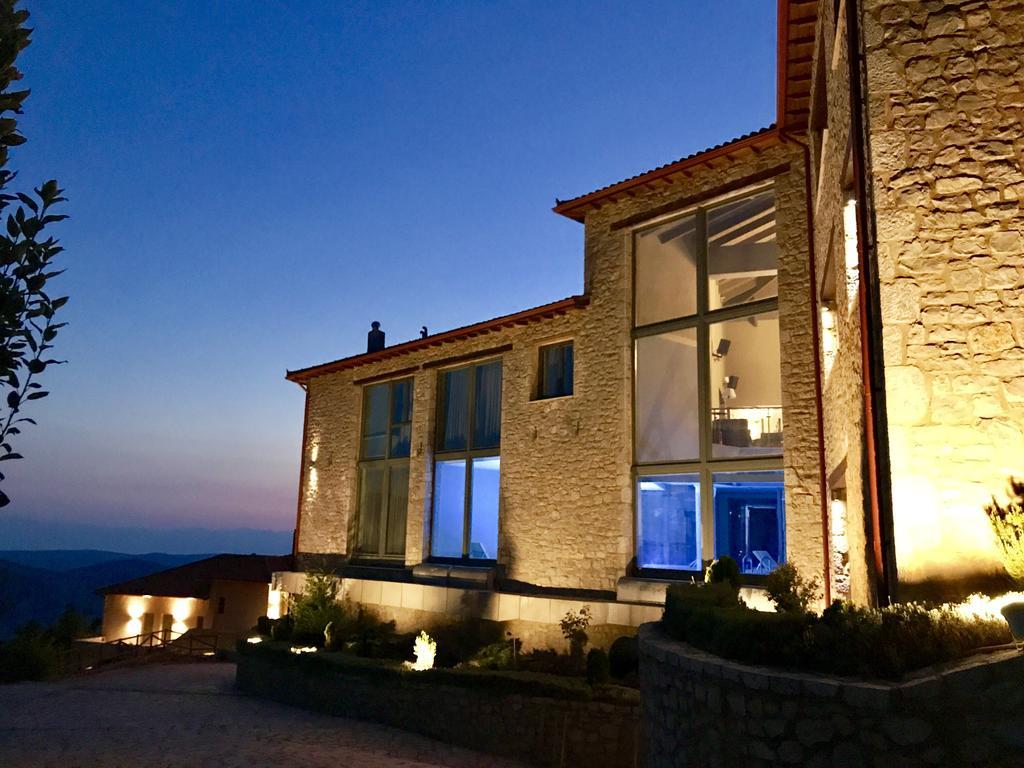 Aegli Arachova Hotel ภายนอก รูปภาพ