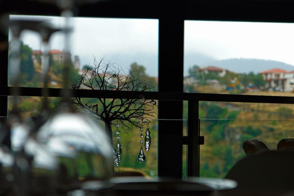 Aegli Arachova Hotel ภายนอก รูปภาพ