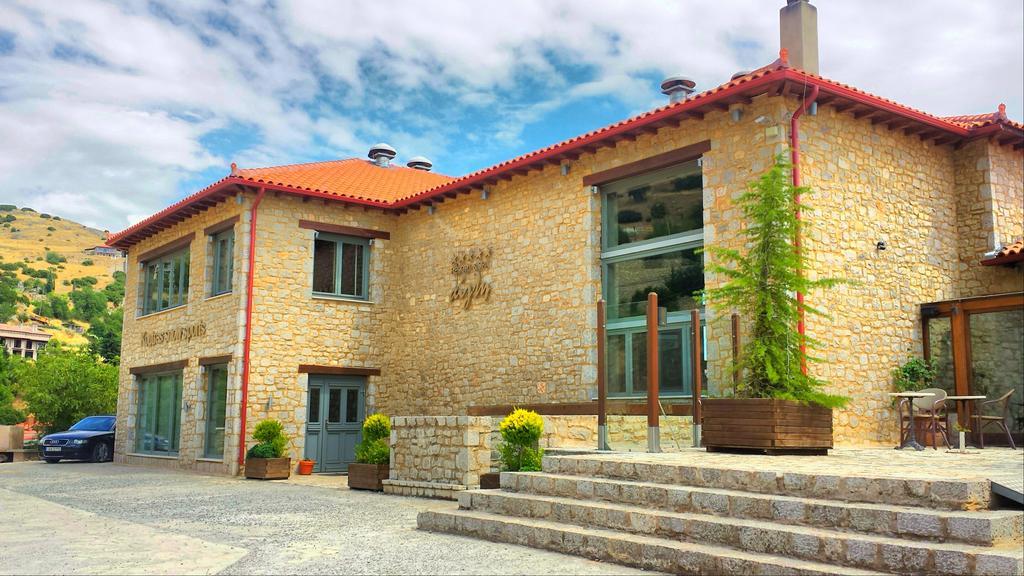 Aegli Arachova Hotel ภายนอก รูปภาพ
