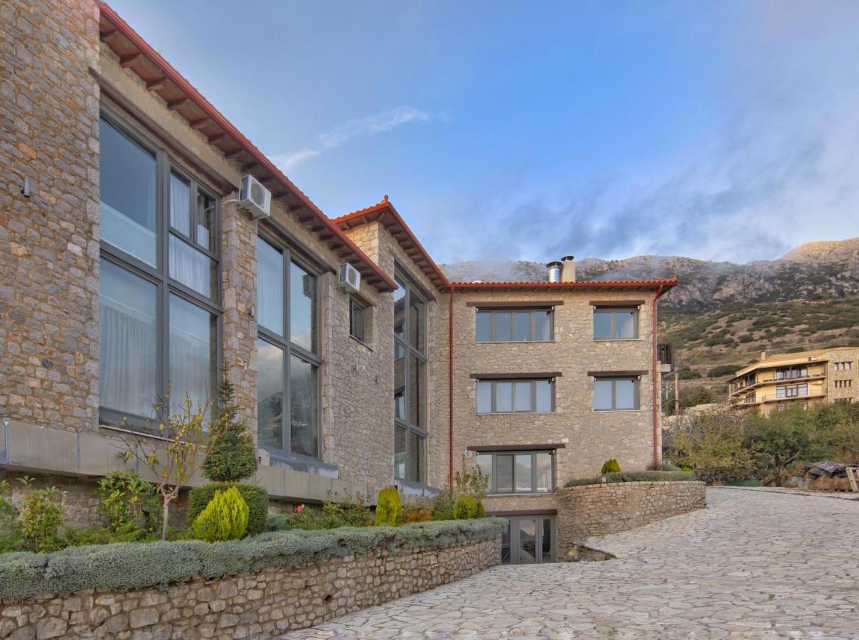 Aegli Arachova Hotel ภายนอก รูปภาพ